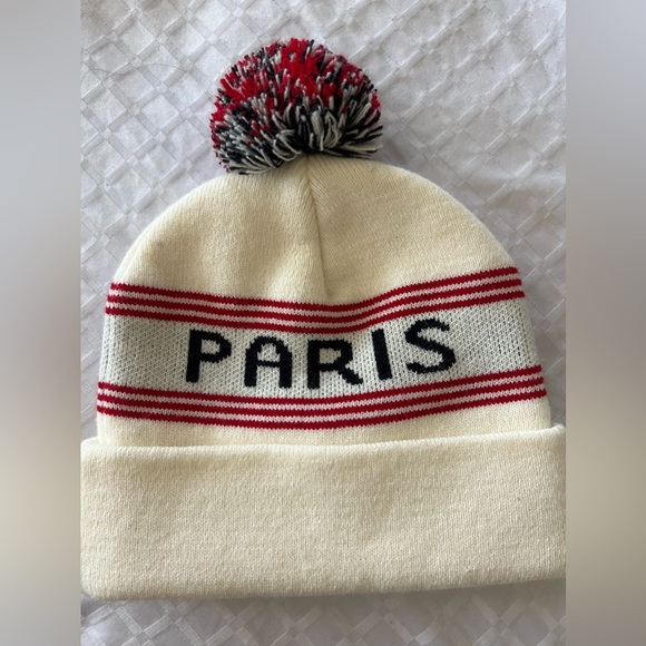 Paris Tuque by American Apparel - Picture 2 of 3